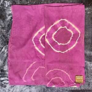 Giant I.G. Sport Purple and White tie dye scarf wrap